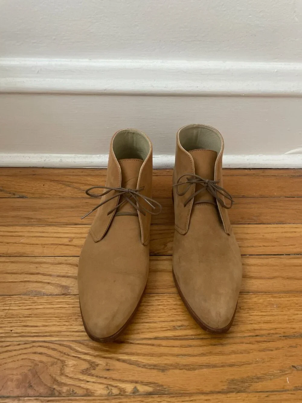 Nisolo Isa Women’s Tan Beige Leather Lace Up Chukka Booties